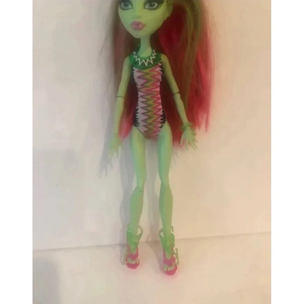 Venus‎ McFlytrap Swim Class Monster High Doll